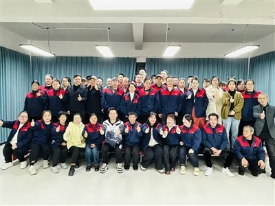 جشن سالانه YZS Family 2025-2026 به خوبی به پایان رسید!